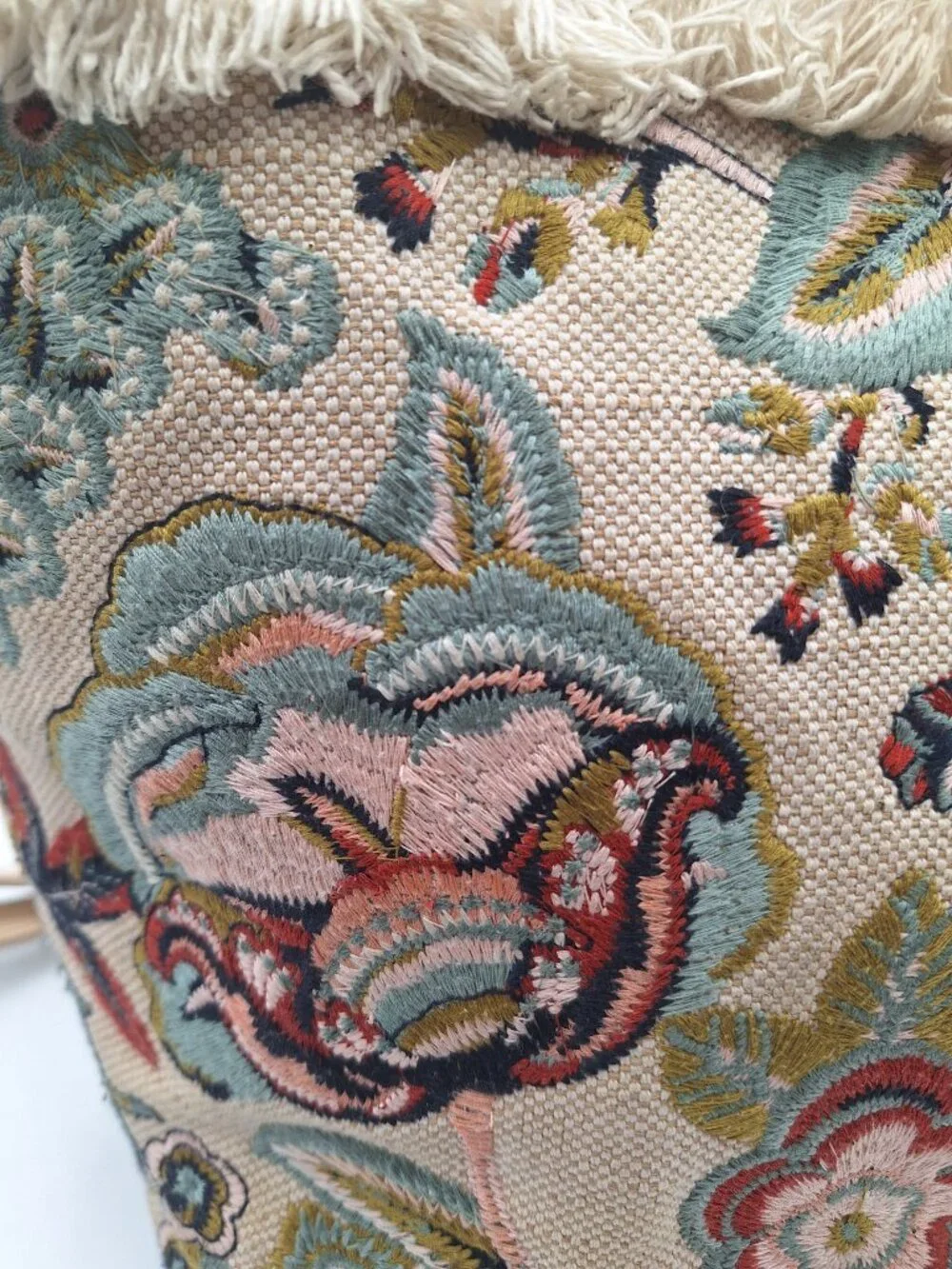 Spartina 449 Floral Embroidered Tapestry Bucket Bag Hobo Crossbody Purse